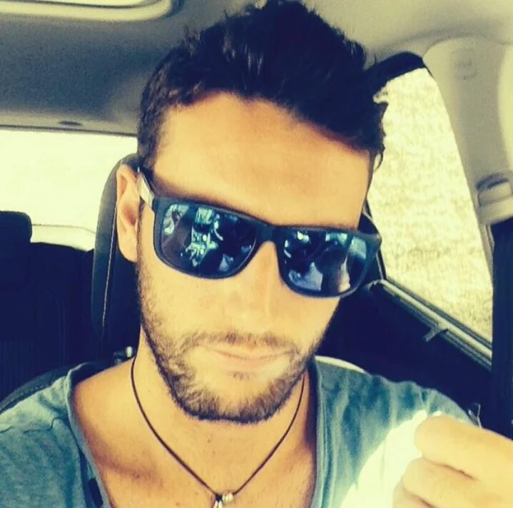 Alessandro Cisternino tentatori Temptation island reality show canale 5 maria de Filippi Chiara napoli