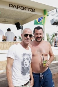 Matteo salvinii lega nord papeete Beach milano marittima