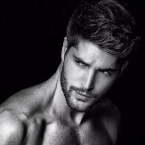 Lato A Uomo: Nick Bateman