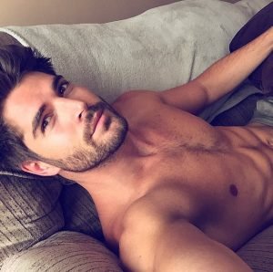 Lato A Uomo: Nick Bateman