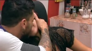 Grande Fratello: Amore a gonfie vele...