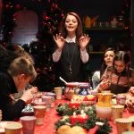 film cinema natale 2015 mariagrazia cucinotta ANNALISA SCARRONE GIAMPAOLO MORELLI MILENA MICONI EVA GRIMALDI babbo natale non viene da nord annalisa nali cantante aici talent show attrice eva grimaldi cinepanettone
