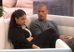 GF: La sensualità di Federica colpisce ancora