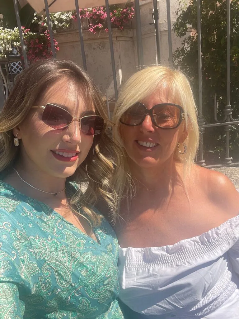 Patrizia Valeri in compagnia della Consulente di immagine Gloria MAccaroni.