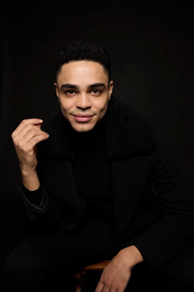 Joshua Consigli ph Press