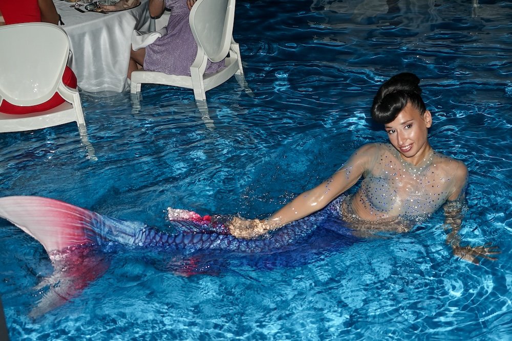 WHITE DINNER WATER SHOW EVA3000 ph Press