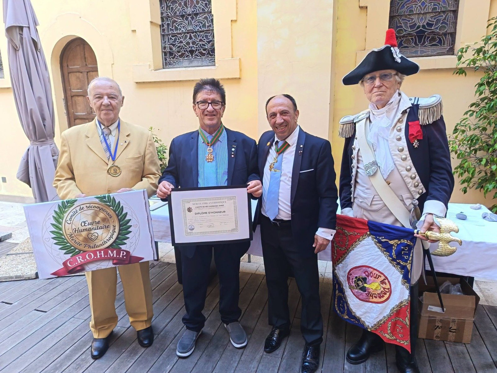 Gennaro Ruggiero riceve la Medaglia d’Oro a Nizza